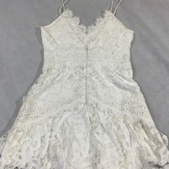 Saints + Secrets white lace dress - Picture 6 of 10
